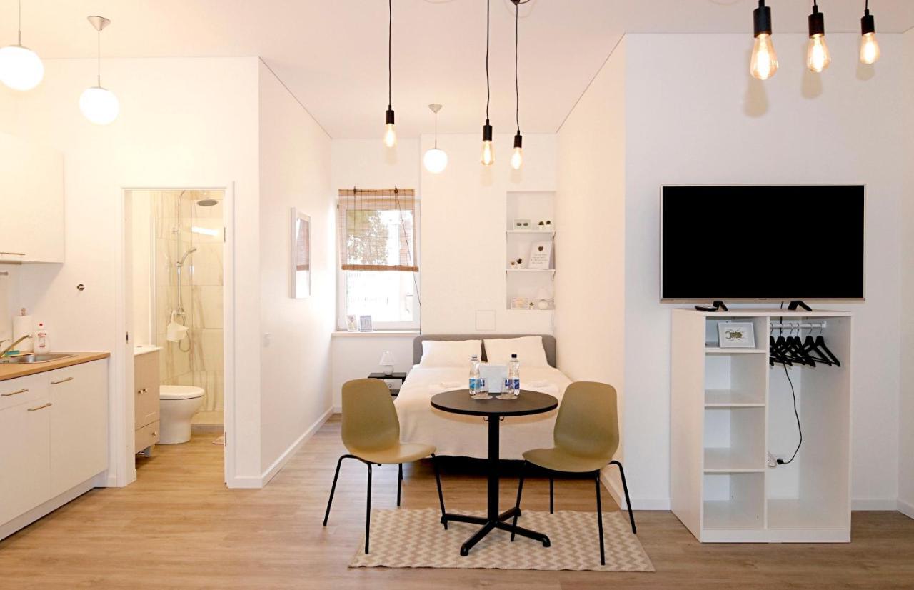 Minimalist Studio Old Town Apartments By Hostlovers 考纳斯 外观 照片