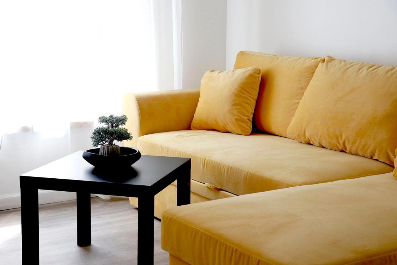 Minimalist Studio Old Town Apartments By Hostlovers 考纳斯 外观 照片
